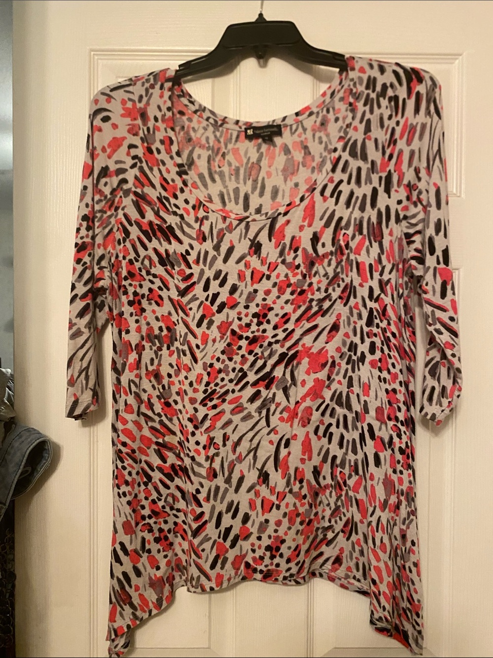 Valerie Bertinelli Abstract Scoop Neck Tunic in Red, Black, Gray